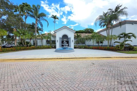 Купить кондоминиум в Дейви, Флорида 3 спальни, 122.07м2, № 1969773 - фото 4