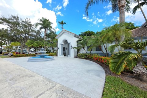 Купить кондоминиум в Дейви, Флорида 3 спальни, 122.07м2, № 1969773 - фото 5