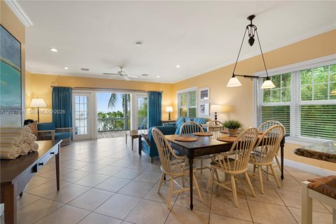 Touwnhouse à vendre à Marathon, Floride: 3 chambres, 122.63 m2 № 2154030 - photo 9