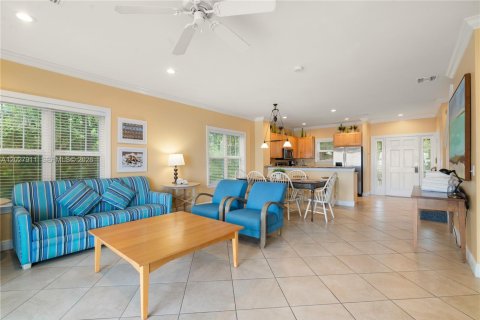 Touwnhouse à vendre à Marathon, Floride: 3 chambres, 122.63 m2 № 2154030 - photo 15