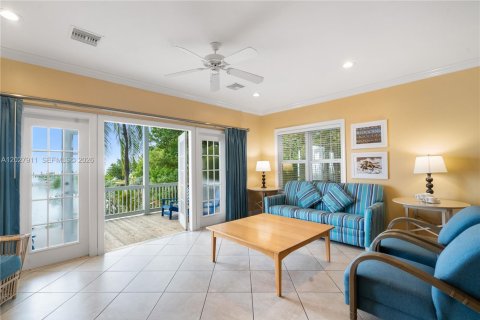 Touwnhouse à vendre à Marathon, Floride: 3 chambres, 122.63 m2 № 2154030 - photo 8