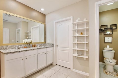 House in DeBary, Florida 5 bedrooms, 262.91 sq.m. № 1552785 - photo 14