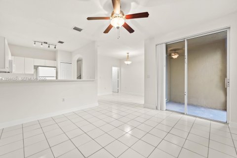 Touwnhouse à vendre à Homestead, Floride: 3 chambres, 160.91 m2 № 2263230 - photo 13
