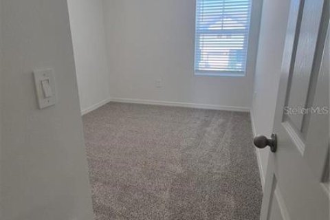 Touwnhouse à louer à Clermont, Floride: 3 chambres, 137.96 m2 № 2426002 - photo 9