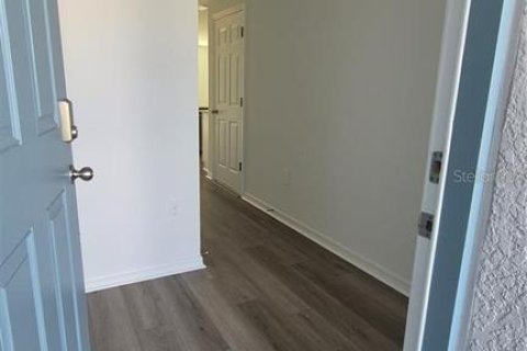 Touwnhouse à louer à Clermont, Floride: 3 chambres, 137.96 m2 № 2426002 - photo 2
