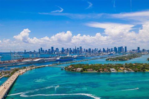 Condo in Miami Beach, Florida, 3 bedrooms  № 1762814 - photo 30
