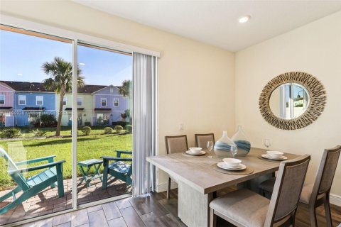 Купить таунхаус в Киссимми, Флорида 3 спальни, № 2014828 - фото 11