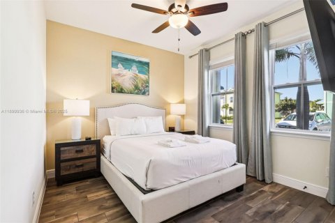 Купить таунхаус в Киссимми, Флорида 3 спальни, № 2014828 - фото 17