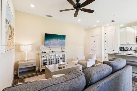 Купить таунхаус в Киссимми, Флорида 3 спальни, № 2014828 - фото 8