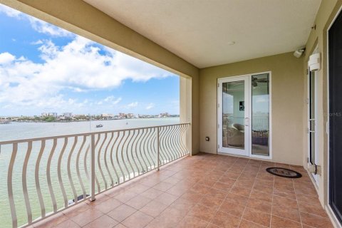 Condominio en venta en Clearwater, Florida, 3 dormitorios, 339.65 m2 № 1844928 - foto 27