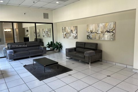 Купить кондоминиум в Санни-Айлс-Бич, Флорида 2 спальни, 122.63м2, № 2042268 - фото 30