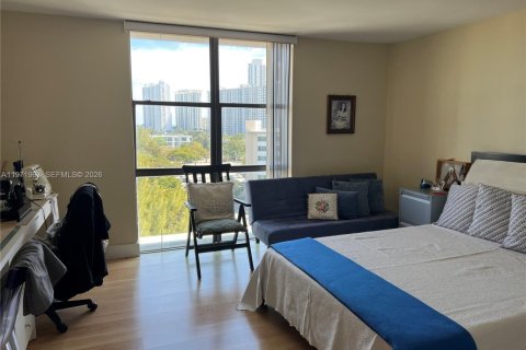 Купить кондоминиум в Санни-Айлс-Бич, Флорида 2 спальни, 122.63м2, № 2042268 - фото 16