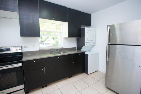 Снять в аренду виллу или дом в Холливуд, Флорида 1 спальня, № 1951574 - фото 4