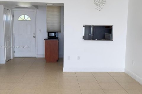 Купить кондоминиум в Авентура, Флорида 1 спальня, 71.35м2, № 1974805 - фото 18