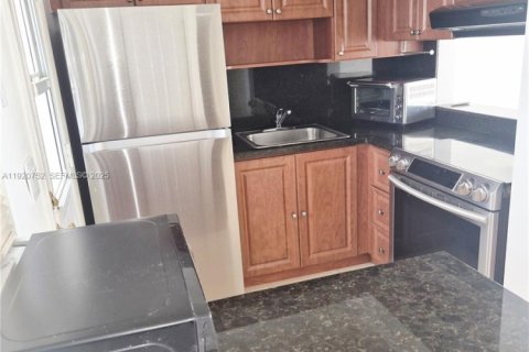 Купить кондоминиум в Авентура, Флорида 1 спальня, 71.35м2, № 1974805 - фото 22