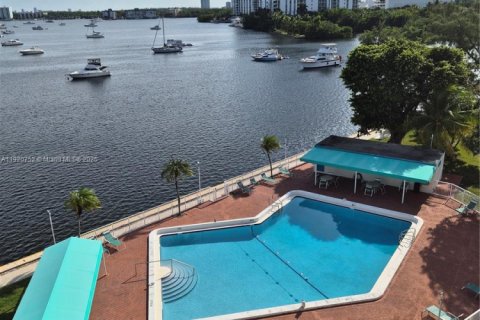 Купить кондоминиум в Авентура, Флорида 1 спальня, 71.35м2, № 1974805 - фото 5