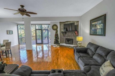 Townhouse in Tampa, Florida 3 bedrooms, 140.1 sq.m. № 1845071 - photo 20