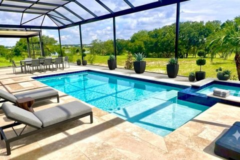 House in Winter Garden, Florida 4 bedrooms, 277.41 sq.m. № 2127879 - photo 5