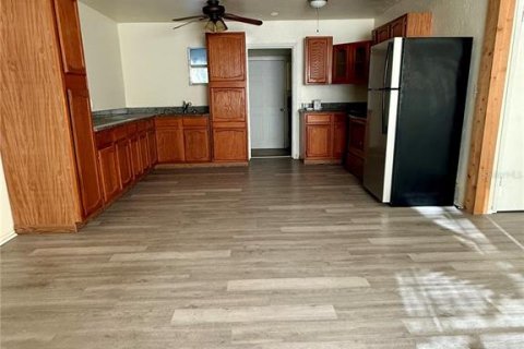 Commercial property in Clearwater, Florida 6 bedrooms, 154.59 sq.m. № 2091715 - photo 2