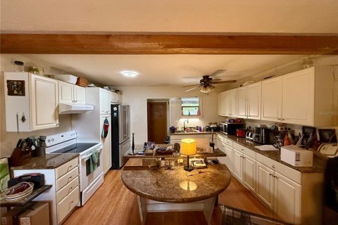 Commercial property in Clearwater, Florida 6 bedrooms, 154.59 sq.m. № 2091715 - photo 13