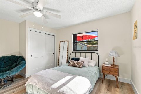 House in Oldsmar, Florida 3 bedrooms, 139.26 sq.m. № 2393936 - photo 25