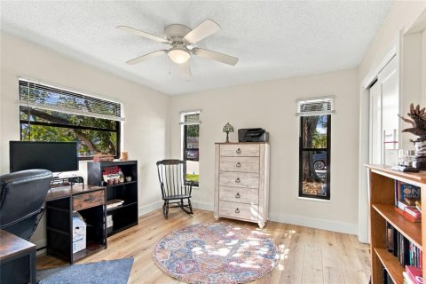 House in Oldsmar, Florida 3 bedrooms, 139.26 sq.m. № 2393936 - photo 26