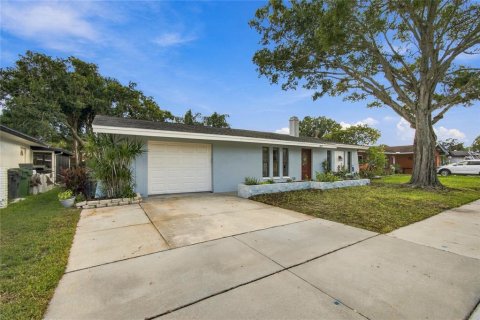 House in Oldsmar, Florida 3 bedrooms, 139.26 sq.m. № 2393936 - photo 2