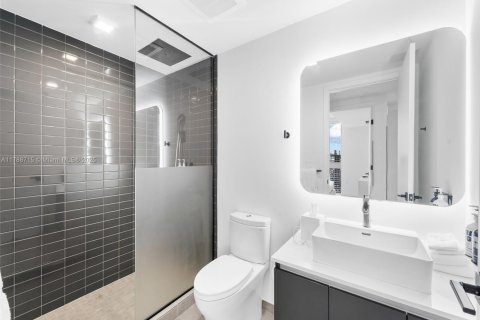 Condo in Miami, Florida, 1 bedroom  № 1862188 - photo 8