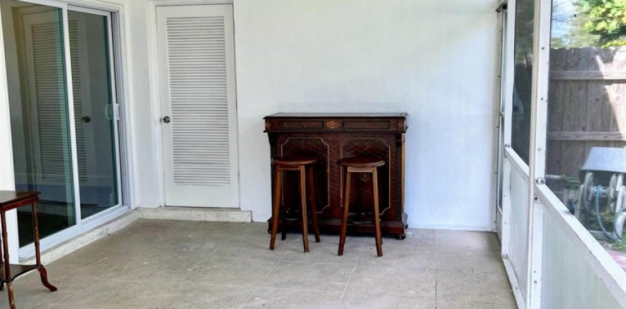 Immobilier commercial à Boca Raton, Floride 2 chambres, 98.85 m2 № 1210389