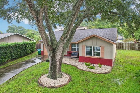 House in Palm Harbor, Florida 3 bedrooms, 102.38 sq.m. № 2410709 - photo 19