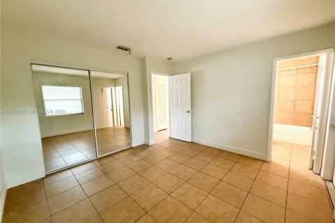 Casa en alquiler en Fort Lauderdale, Florida, 2 dormitorios, 92.9 m2 № 2011827 - foto 8