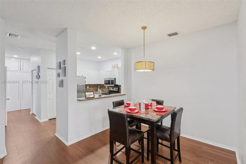 Condominio en venta en Margate, Florida, 3 dormitorios, 112.41 m2 № 2010003 - foto 6