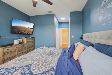 Condominio en venta en Margate, Florida, 3 dormitorios, 112.41 m2 № 2010003 - foto 12