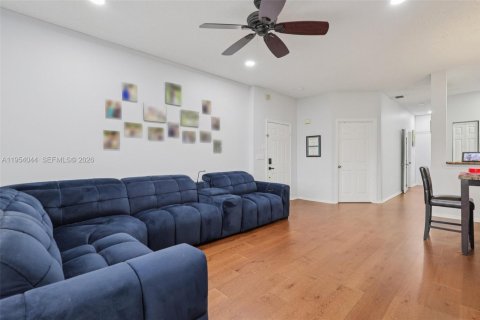 Condominio en venta en Margate, Florida, 3 dormitorios, 112.41 m2 № 2010003 - foto 5