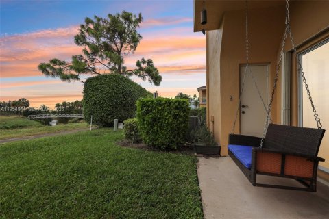 Condominio en venta en Margate, Florida, 3 dormitorios, 112.41 m2 № 2010003 - foto 2