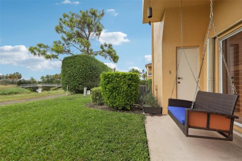 Condominio en venta en Margate, Florida, 3 dormitorios, 112.41 m2 № 2010003 - foto 20