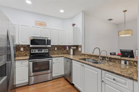 Condominio en venta en Margate, Florida, 3 dormitorios, 112.41 m2 № 2010003 - foto 7