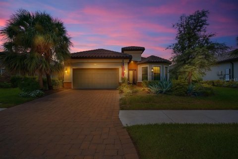 House in Sarasota, Florida 3 bedrooms, 214.79 sq.m. № 1870527 - photo 2