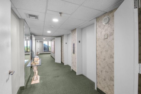 Condo in Hutchinson Island South, Florida, 2 bedrooms  № 2082380 - photo 8