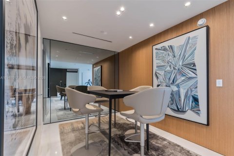 Condo in Miami, Florida, 2 bedrooms  № 2053102 - photo 15