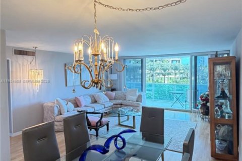 Condominio en venta en Sunny Isles Beach, Florida, 2 dormitorios, 141.3 m2 № 2035775 - foto 5