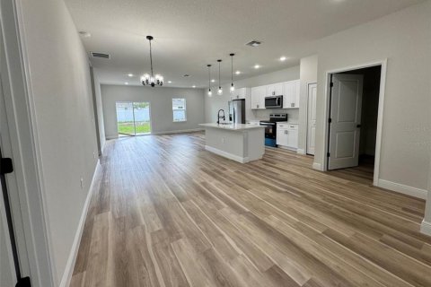 Villa ou maison à louer à Ocala, Floride: 4 chambres, 176.51 m2 № 1850937 - photo 5