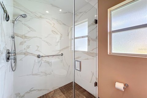 House in Clearwater, Florida 3 bedrooms, 186.92 sq.m. № 1761972 - photo 21