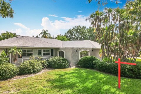 House in Clearwater, Florida 3 bedrooms, 186.92 sq.m. № 1761972 - photo 2