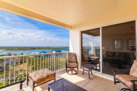 Condo in New Smyrna Beach, Florida, 3 bedrooms  № 1786634 - photo 25