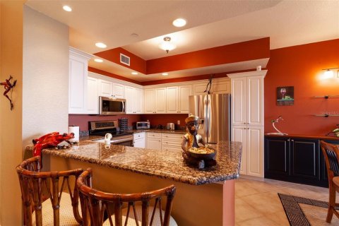 Condo in New Smyrna Beach, Florida, 3 bedrooms  № 1786634 - photo 14