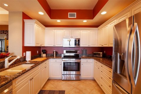 Condo in New Smyrna Beach, Florida, 3 bedrooms  № 1786634 - photo 15