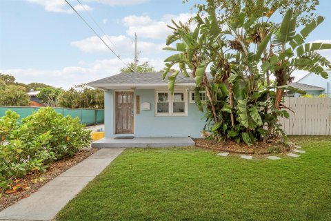 Villa ou maison à vendre à West Palm Beach, Floride: 3 chambres, 95.88 m2 № 2270463 - photo 4