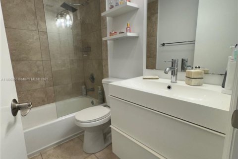 Condo in North Bay Village, Florida, 1 bedroom  № 1944304 - photo 24