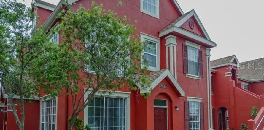 Condominio en Tampa, Florida, 2 dormitorios  № 1827636